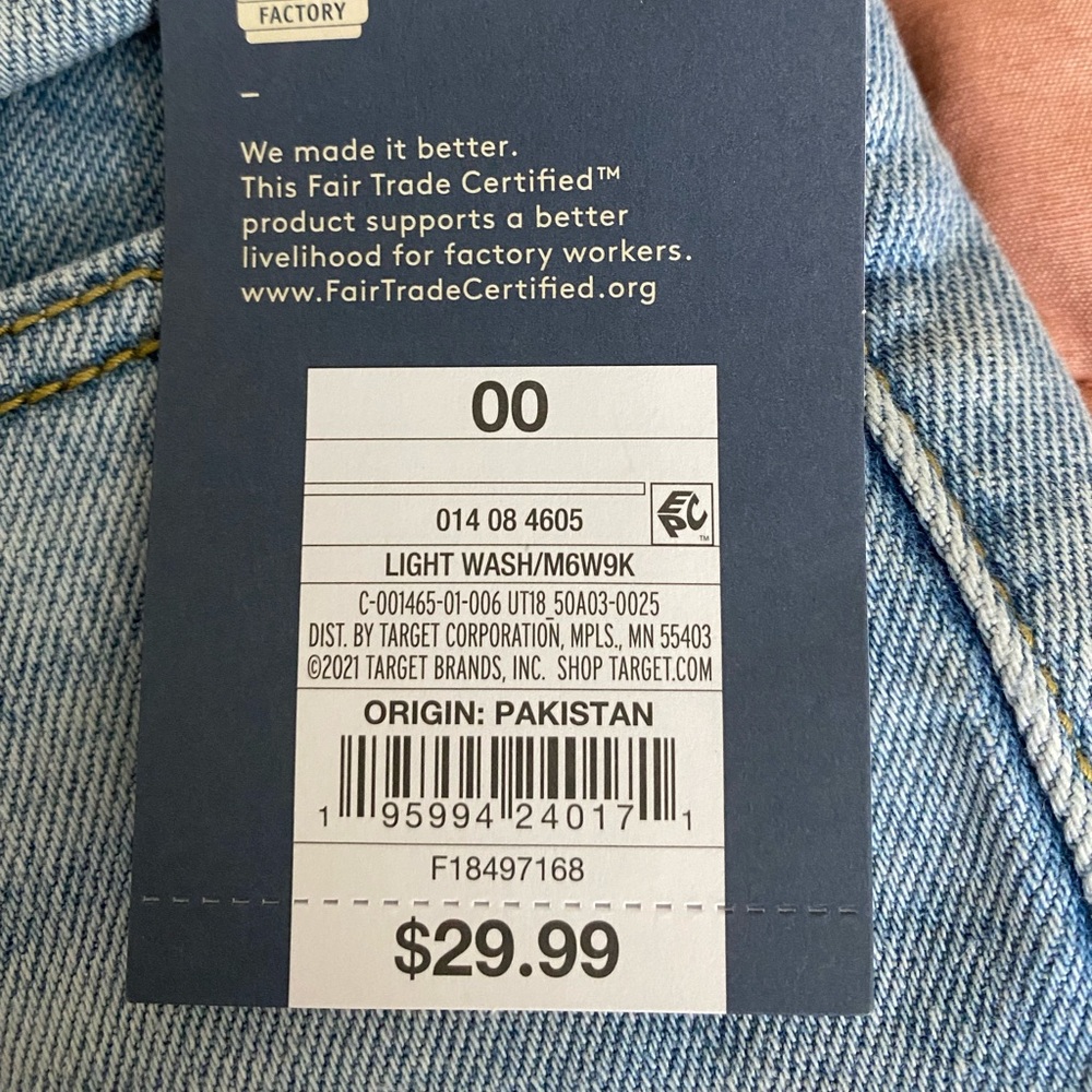 •Universal Thread Flare Button Fly Jeans - Picture 3 of 5